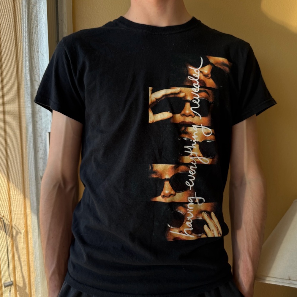 Trendy Black Graphic Tee